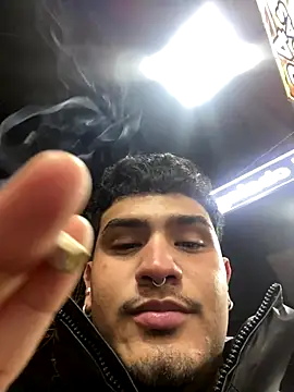 Thiagocortes live sex cam