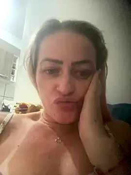 Alerquinasc live sex cam