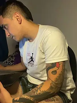 Sairobi live sex cam