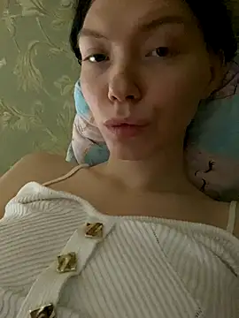 Lisaaa_Alisa live sex cam