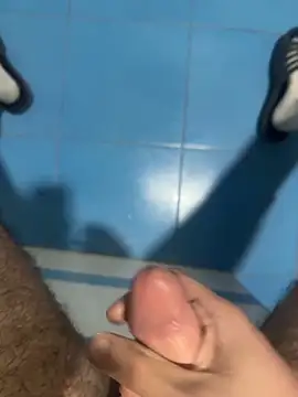 Grossebite2905 live sex cam