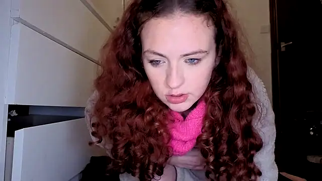 ENGLISHEMILY_69's cam snapshot