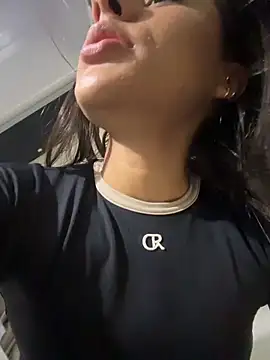 Brunettecollins05 live sex cam