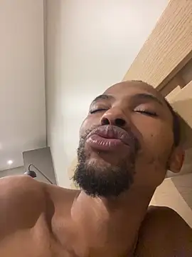 BlueIceCube live sex cam