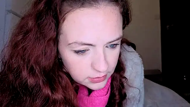 ENGLISHEMILY_69's cam snapshot