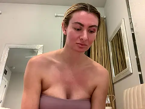 Alyssa_rhoades live sex cam