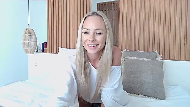 amelialorenz live sex cam