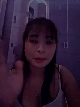 Squirrel-Pear live sex cam