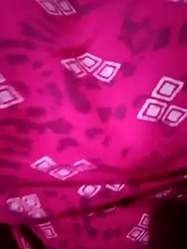 Pariraja_hot's cam snapshot