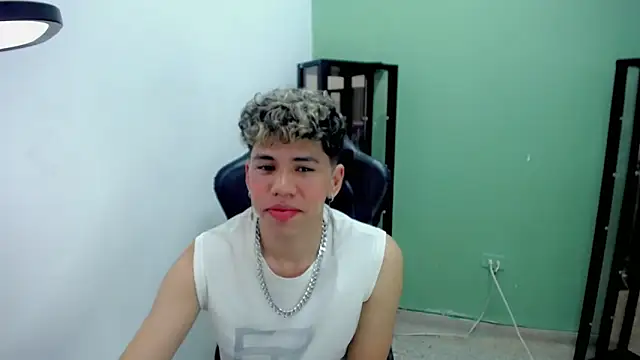 Big_boyss_'s cam snapshot