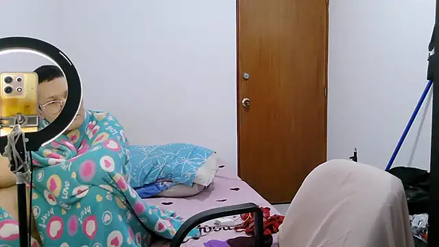 luxandracon23 live sex cam