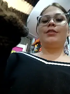 Vale_Saenzz live sex cam