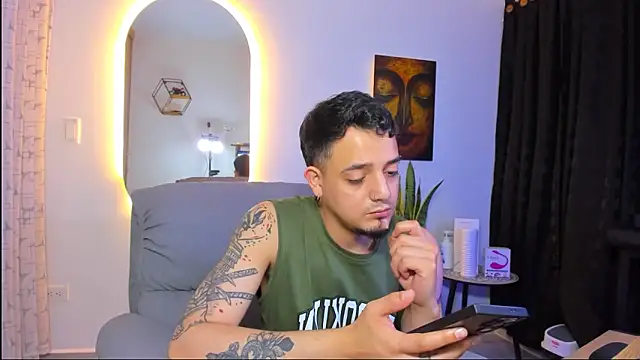 alejandro_calderon1 live sex cam