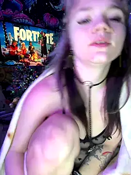 Cutiepiespanks's cam snapshot