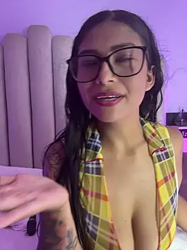 daphnevans's cam snapshot