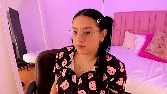 Amy_Ferreira's cam snapshot