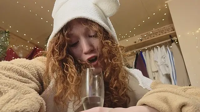 emiliyafox_ live sex cam