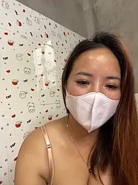 moe-kiss's cam snapshot