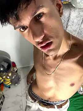 Andycillo live sex cam