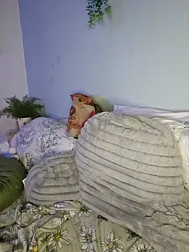 Saucy-Serenity's cam snapshot