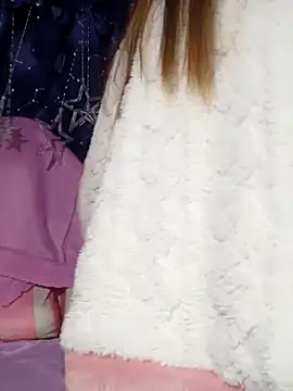 __Mai-love19__'s cam snapshot