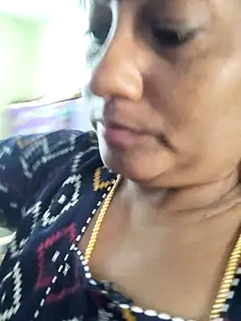 laxmipriya143 live sex cam