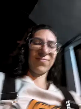 Andromeda-jade's cam snapshot