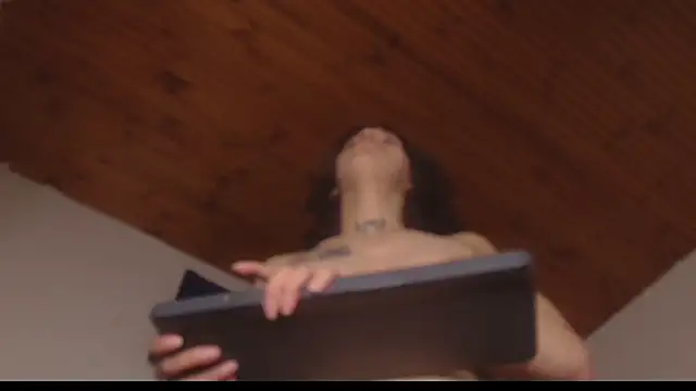 Scarlett_crastrawberry live sex cam