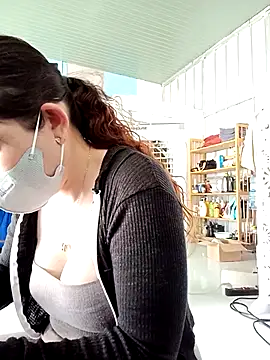 Ana-love2025's cam snapshot