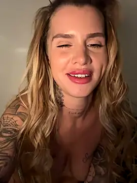 EmiliaCatalina live sex cam