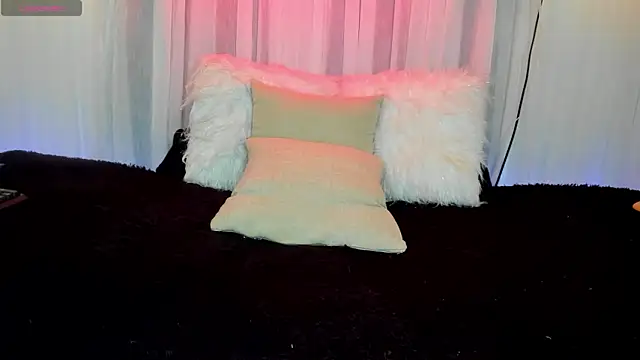 Bella-trix live sex cam