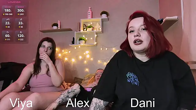 Dani_RedheaDevil's cam snapshot