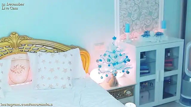 Amoramias live sex cam