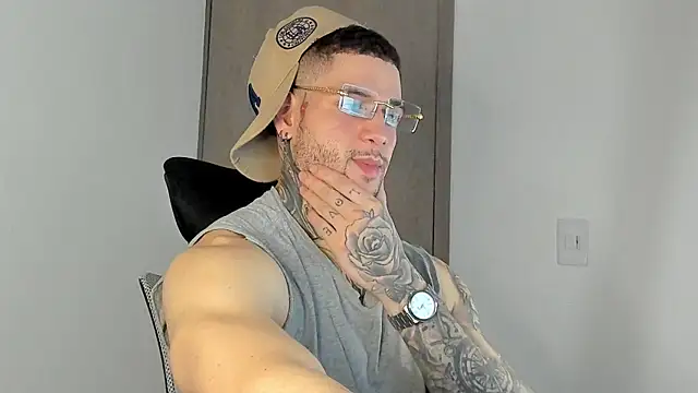 _jamesleandros1's cam snapshot