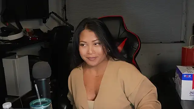 Bubbleliyah live sex cam