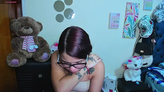 Emma_boo's cam snapshot