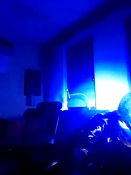 Crystalbitchx live sex cam