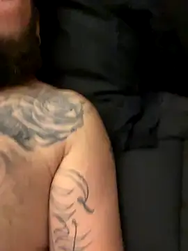 BeardedDaddy_live's cam snapshot