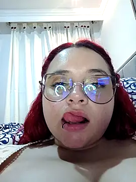 CURVY-HORNY's cam snapshot