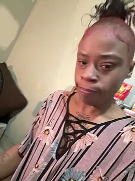 FamilialDoorjamb's cam snapshot