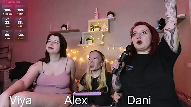 Dani_RedheaDevil's cam snapshot