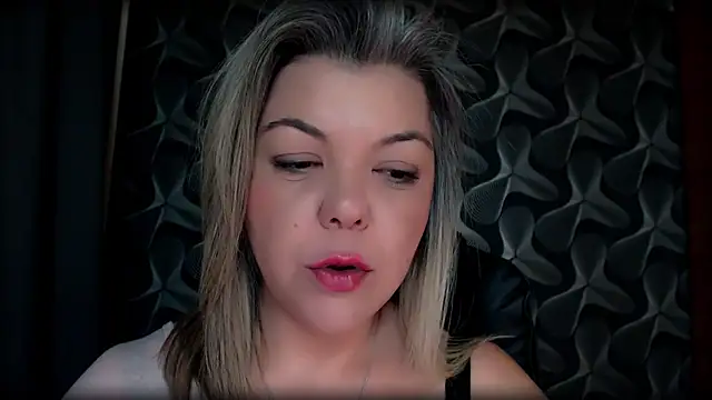 TheDomme's cam snapshot