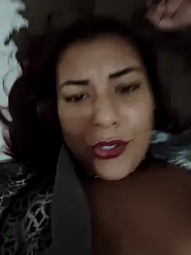 RuivaGiMisteriosa live sex cam