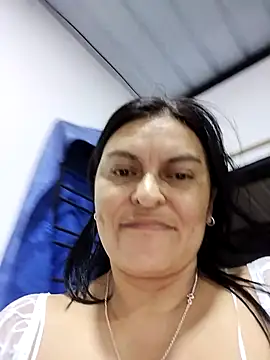 Horny-Mommy-Dirty live sex cam