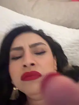 Gia_Ferh's cam snapshot