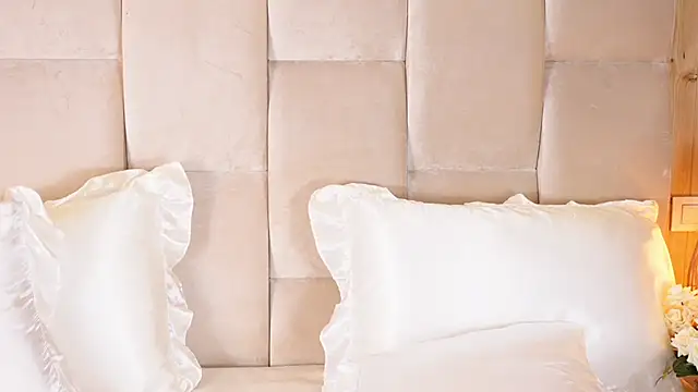 KiraKayleigh1's cam snapshot