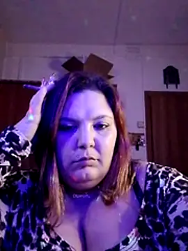 hottyskull live sex cam