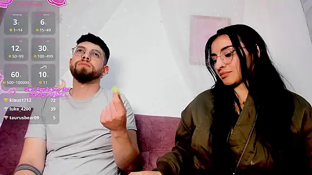 leila_petitee_ live sex cam