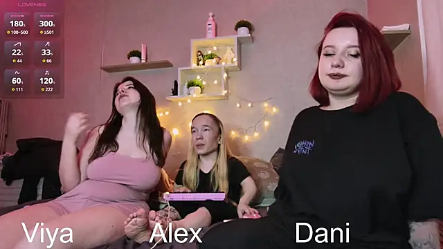 Dani_RedheaDevil's cam snapshot