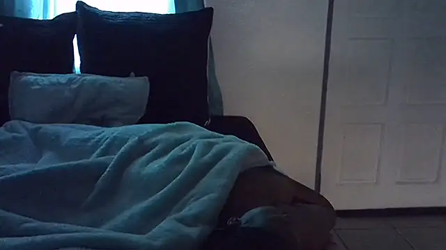 HipsDontLieX95 live sex cam